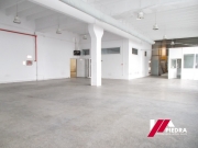 Inchiriez hala renovata  in zona Piata Cibin 