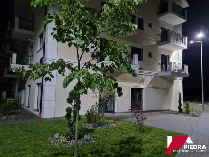Vand apartament cu 2 camere decomandate situat in Selimbar ,in zona Pictor Brana 