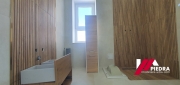 20240330_114826 Inchiriez apartament de 3 camere , decomandat la casa , etaj 1, zona Trei Stejari