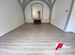 1000330185 Inchiriez spatiu comercial situat ultracentral pe strada General Magheru, cu vitrina generoasa, 75m