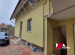 1000338118 Inchiriez apartament de 2 camere, la casa situat in Piata Cluj ,la parter
